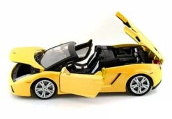 Lamborgini Gallardo Spyder 1/18 Scale Die Cast Car Model By BBurago -Little Things Toys 18 12016 000 003