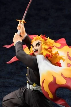 Demon Slayer: Kimetsu No Yaiba Statue 1/8 Kyojuro Rengokuby Belfine -Little Things Toys BF24319 000 005
