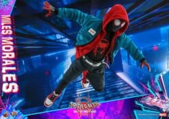 Spider-Man: Into The Spider-Verse - Miles Morales 1/6 Scale Figure By Hot Toys 10 Spider-Man: Into The Spider-Verse - Miles Morales 1/6 Scale Figure By Hot Toys -Little Things Toys CMC 604668 000 005