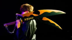 Bandai Demon Slayer Kimetsu No Yaiba Proplica Nichirin Sword (Tengen Uzui) -Little Things Toys CMC 638830 000 003