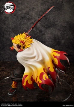 GOOD SMILE COMPANY Demon Slayer: Kimetsu No Yaiba Kyojuro Rengoku 1/4 Scale Statue By Freeing 5 GOOD SMILE COMPANY Demon Slayer: Kimetsu No Yaiba Kyojuro Rengoku 1/4 Scale Statue By Freeing -Little Things Toys F51065 000 003