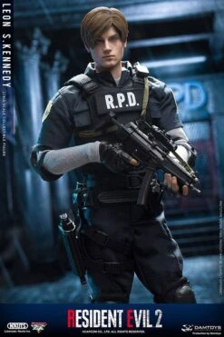 RESIDENT EVIL LEON KENNEDY 1/6 Scale Action Figure By Hot Toys 12 RESIDENT EVIL LEON KENNEDY 1/6 Scale Action Figure By Hot Toys -Little Things Toys HK 118099 000 006